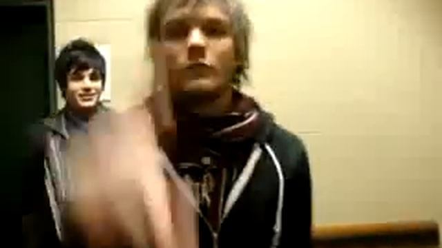 justin bieber закулисами Jingle Ball 2009 c Адамом Ламбертом и BLG.flv смотреть онлайн