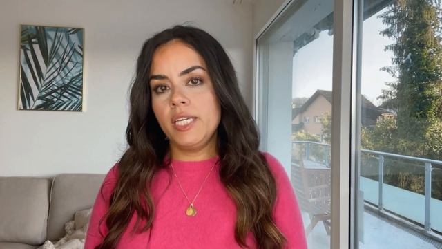 THINGS THAT SHOCKED ME ABOUT SWITZERLAND | GAL ON DUTY смотреть онлайн