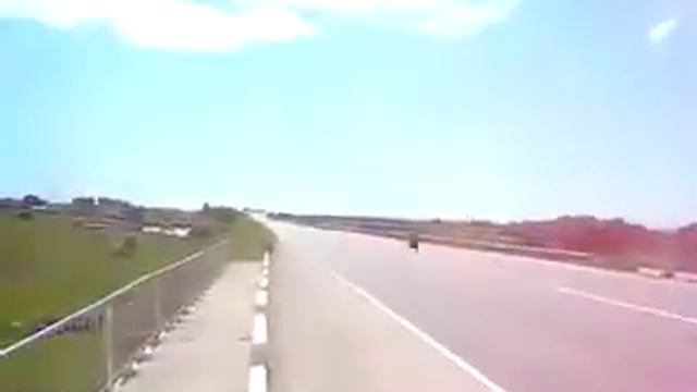 308км/ч.. ZX-7R custom смотреть онлайн
