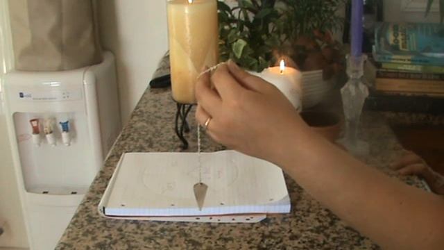 How To Use A Pendulum For Divining смотреть онлайн
