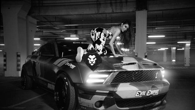 Busta Rhymes -Touch It Deep Remix смотреть онлайн