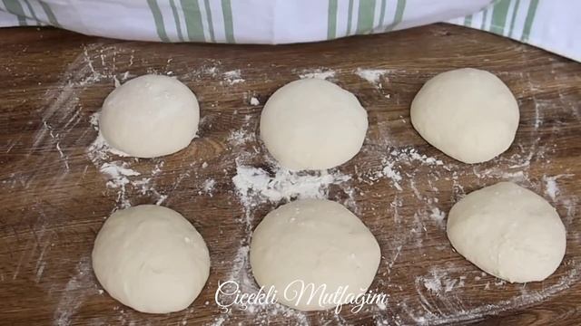 İnanılmaz Derecede lezzetli pişi tarifi.❗ SICAK su ile yaptım efsane oldu, YILDIZ TARİFİNİZ OLACAK. смотреть онлайн