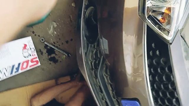 Tata tiago oil change Castrol 5w 30 fully synthetic oil filter and air filter and more thing let se смотреть онлайн