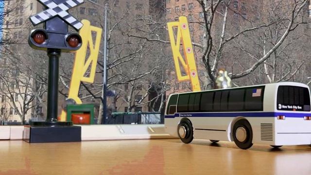 Munipals MTA Subway Accident Prevention! смотреть онлайн