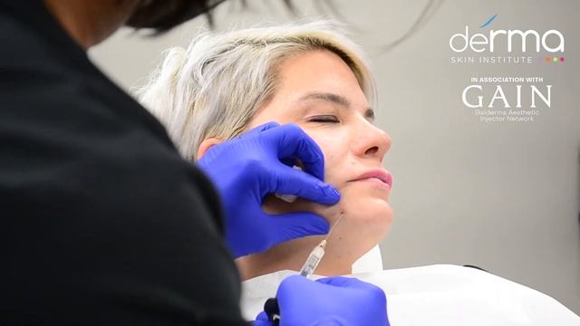 Dr. Sajic Performs a Dermal Filler Treatment смотреть онлайн
