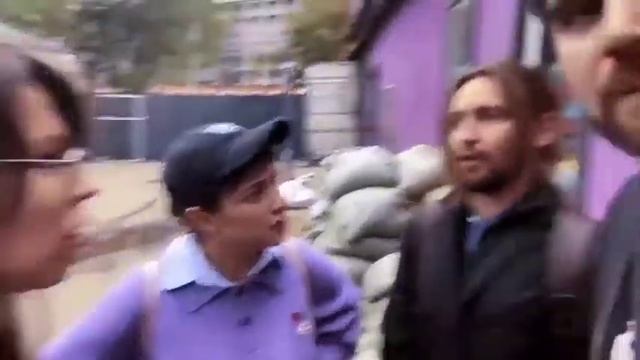 Актёры дубляжа - про своих хейтеров! смотреть онлайн