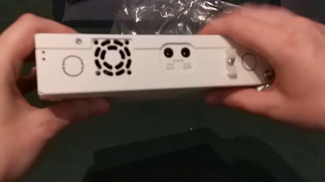 Unboxing and overview of Mikrotik CRS112-8P-4S-IN смотреть онлайн