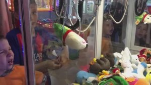 ИГРАЮ В АВТОМАТЫ С ИГРУШКАМИ, КЕЙ МАСТЕР, ЗОЛОТОЙ КЛЮЧИК НА 2000 ТЫСЯЧИ РУБЛЕЙ⚽РАЗОРИЛ АВТОМАТ!