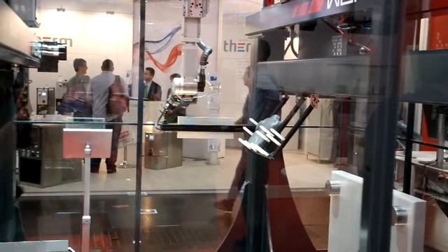 робот Wemo смотреть онлайн