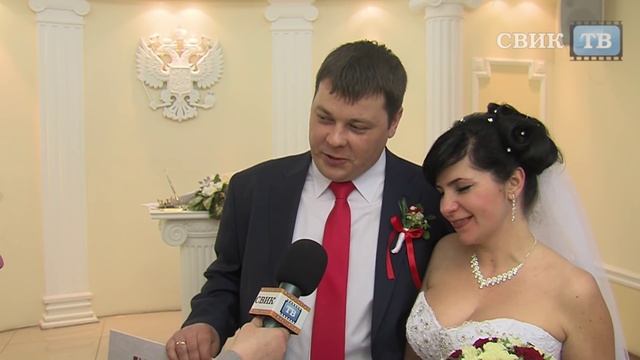 Молодожёнов пригласили в театр. смотреть онлайн