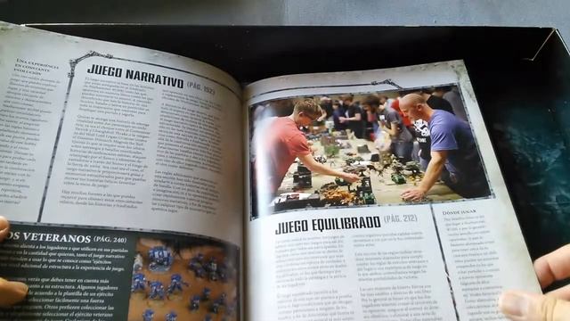 Abriendo Dark Imperium la caja básica de Warhammer 40000 octava edición смотреть онлайн