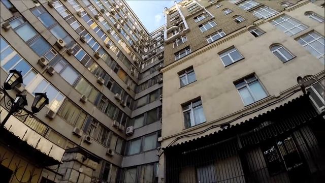 Moscow inner yard смотреть онлайн