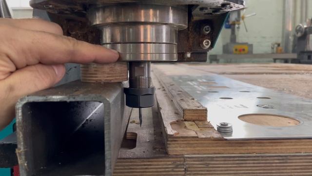 Зміна висоти закріплення шпинделя. смотреть онлайн