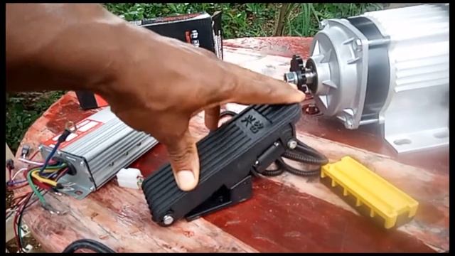 750 WATT - 30 AMP BRUSH LESS MOTOR / 750WATT - 30AMP CONTROLLER / THE ES TRIKE PARTS