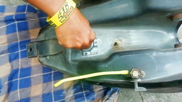 220 petrol tank clean смотреть онлайн