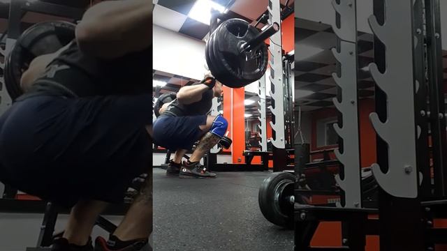 Втяг3 Присед т/а с паузой (2 сек.) в нижней точке 140 на 2 смотреть онлайн