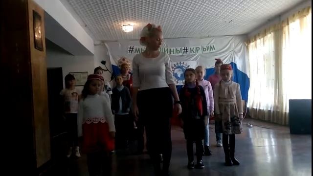Флешмоб "Голоса Крыма" ко Дню народного единства. с. Садовое Нижнегорский район. смотреть онлайн