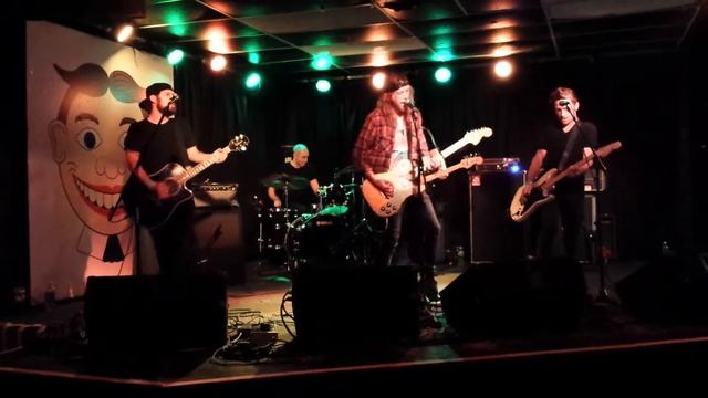 Milly - Stranger - Live @ Wonder Bar - 09/26/2015 смотреть онлайн