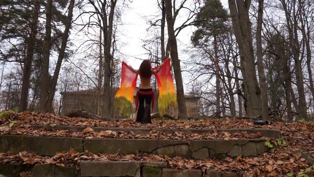 Dancing Fantasy for Halloween with Fan (variant one) front cam смотреть онлайн