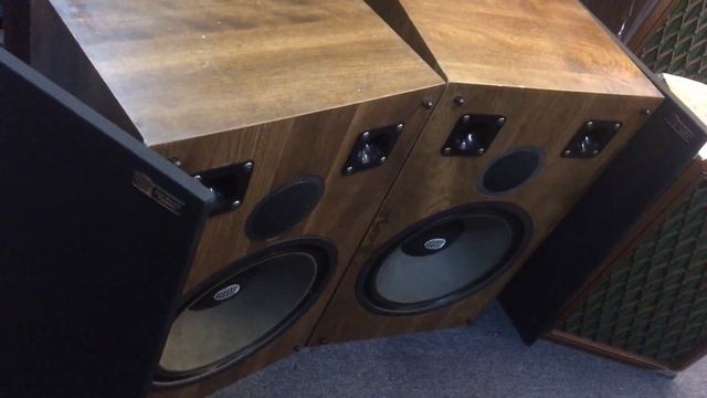 Loa Audio peered Research hàng Canada bass 40 mới về Lh:0976216969 смотреть онлайн