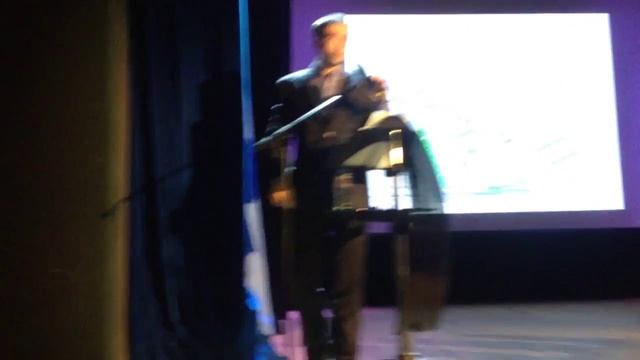 Вопрос местной жительницы про транспорт и метро (слушания в Головино 12.04.2016) смотреть онлайн