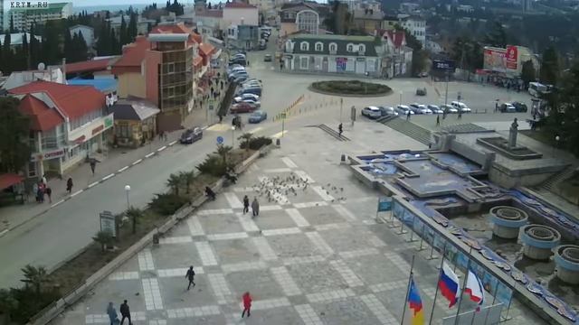 Вебкамера "Площадь Советская". Запись 25.02.2018 14:00:04 смотреть онлайн