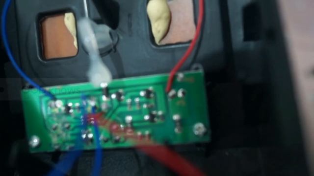 Solar Motion Sensor Light | DIY change battery смотреть онлайн