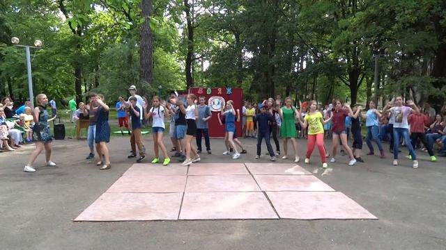 Отрядный танец - 1 отряд, 2 смена, 2016 смотреть онлайн