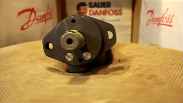 Гидромотор OMR 160 НАЛИЧИЕ!! 151-0704 шпонка 1 дюйм Danfoss Danfoss Power Solutions White Drive SD смотреть онлайн