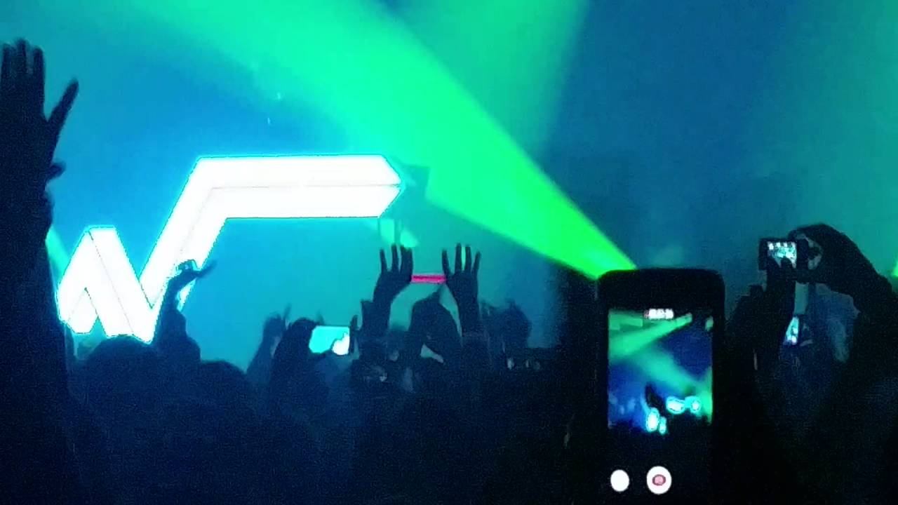 Concert Stromae Rockhal 2014 08 смотреть онлайн