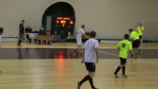 Весна-2015. 2 Дивизион. Нова - Сатурн. смотреть онлайн