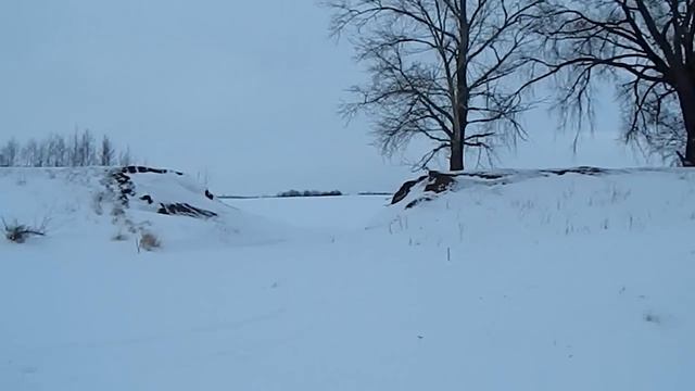 Буханка и Патриот по снегу смотреть онлайн