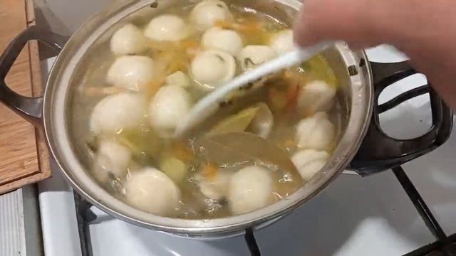 Суп / Суп с пельменями смотреть онлайн