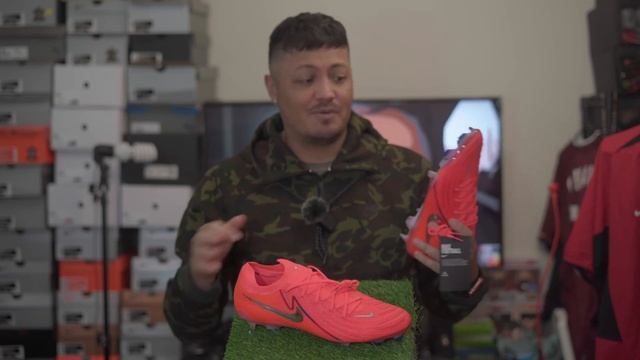 THESE LOOK AMAZING…PHANTOM GX 2 ER смотреть онлайн