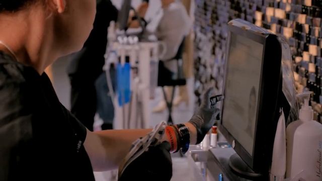 HydraFacial World Tour в рамках Ukrainian Fashion Week смотреть онлайн