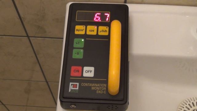 Radioactive sink - Dosimeter RKp-1-2 and Polon Eko-C смотреть онлайн