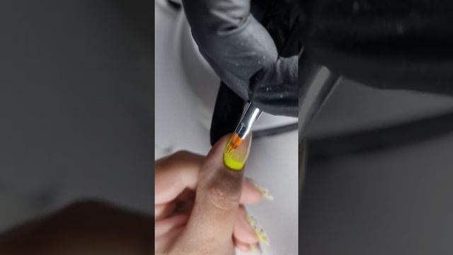 Quail Egg with Neon Ombre Naildesign Tutorial смотреть онлайн
