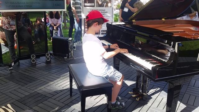 Клоуны Д. Кабалевский смотреть онлайн