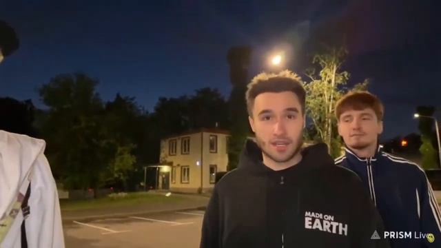 К ХАЗЯЕВАМ ПОДОШЕЛ ОЧЕНЬ СТРАННЫЙ ПОДПИСЧИК смотреть онлайн