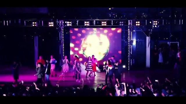 Artur, Raim, Alina Gerc, Zhenis I- Дискотека из 90-х смотреть онлайн