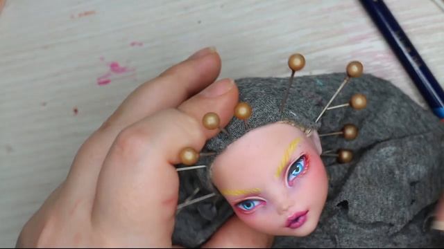 Repainting Chica from FNAF! | Custom Monster High doll | doll repaint #fivenightsatfreddys смотреть онлайн