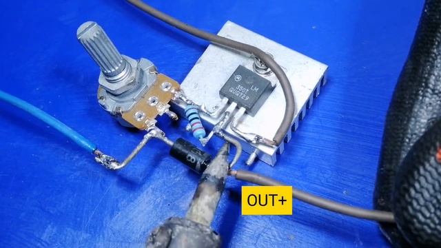 How To Make Adjustable Voltage Regulator Using LM350T | Voltage Controller Circuit смотреть онлайн