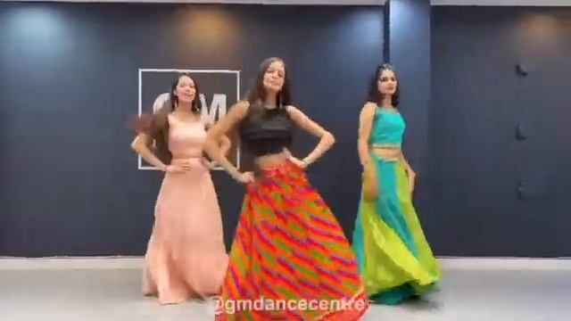lehnga song dance with g.m dance cent смотреть онлайн
