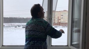 Снятие и установка москитной сетки на деревянном окне