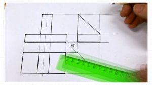 Урок черчения в школе. Проецирование на три плоскости проекций.