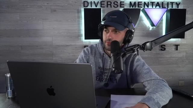 The Diverse Mentality Podcast #112 - Cardi B Is A Hero смотреть онлайн