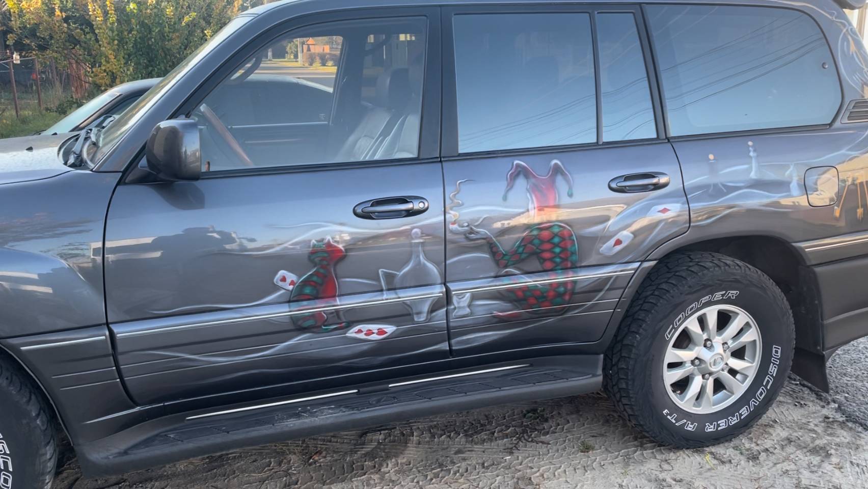 ЛЕКСУС  РЕМОНТ КАРМАНОВ И ПОКРАСКА