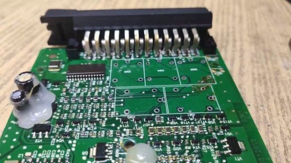 Не закрывается центральный замок при постановке на охрану на Шевроле Нива