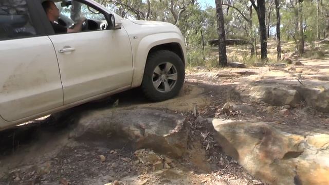 Amarok rock crawling at Wheeny Creek / Gees Arm South смотреть онлайн