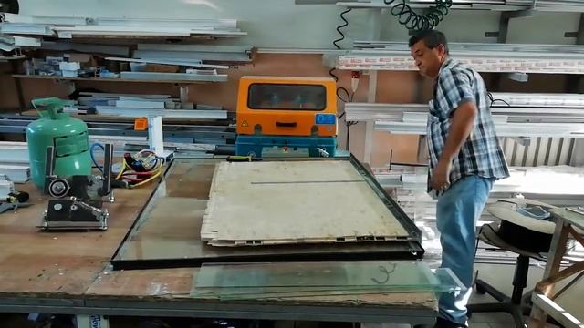 Шок! Ломаем бронированное стекло! смотреть онлайн